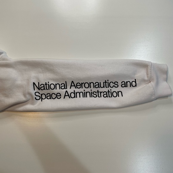 NASA “Explore” crewneck sweater - Picture 4 of 4